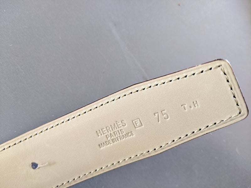 HERMES [JUTTA36] 2002 Marine/Creme Box Reversible Leather Strap Belt 32 MM Sz75