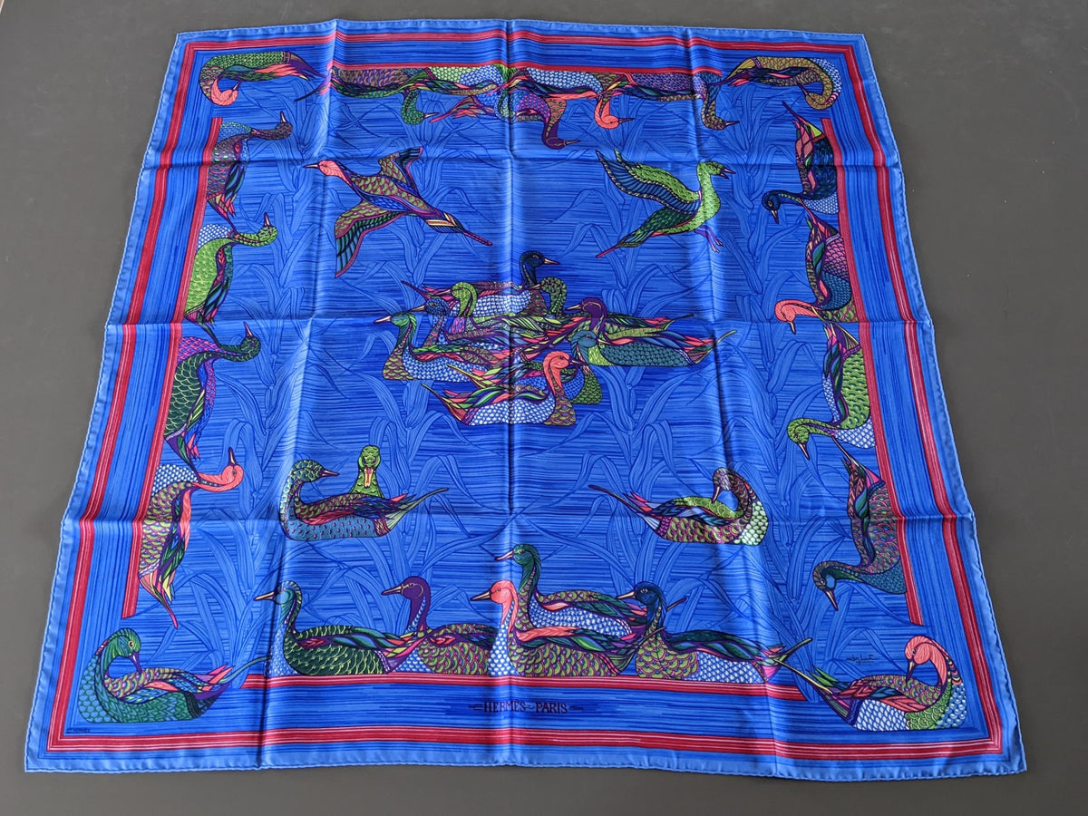 HERMES LOT DE 13 Twill Silk Cares 90 x 90 cm