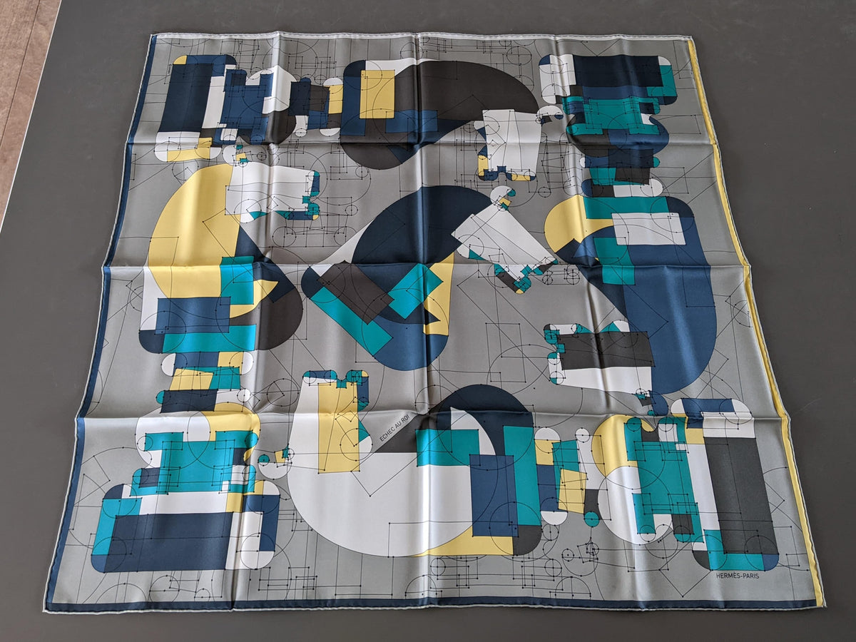 HERMES LOT DE 13 Twill Silk Cares 90 x 90 cm