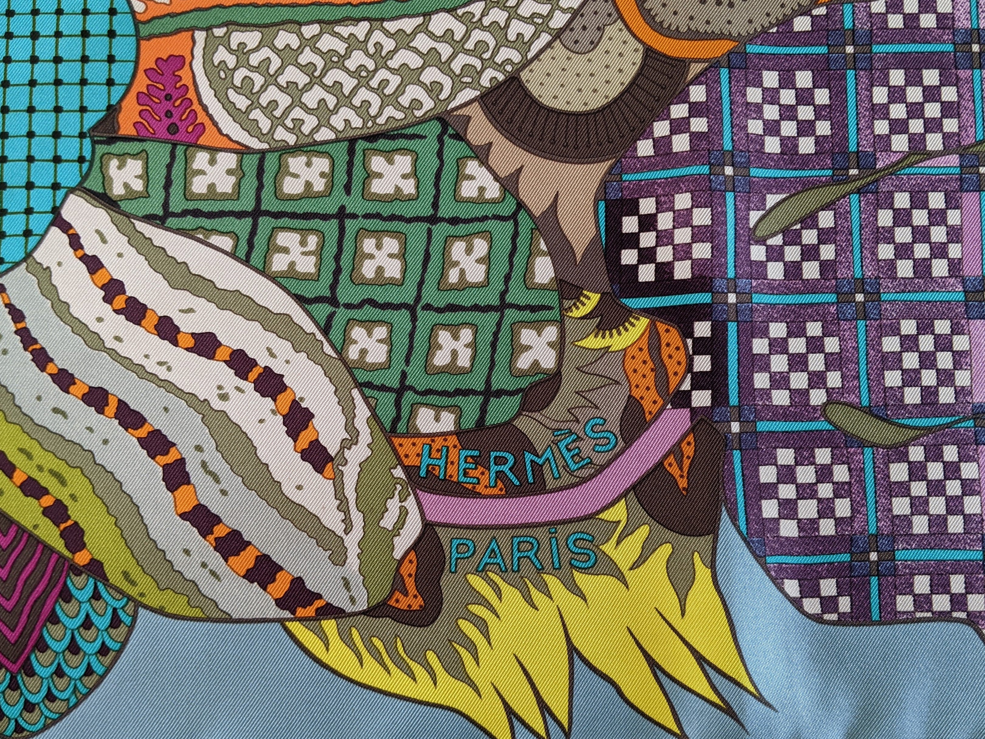 HERMES 2011 Fuchsia/Blue Fleurs d'Indiennes Twill Scarf 90 x 90 cm