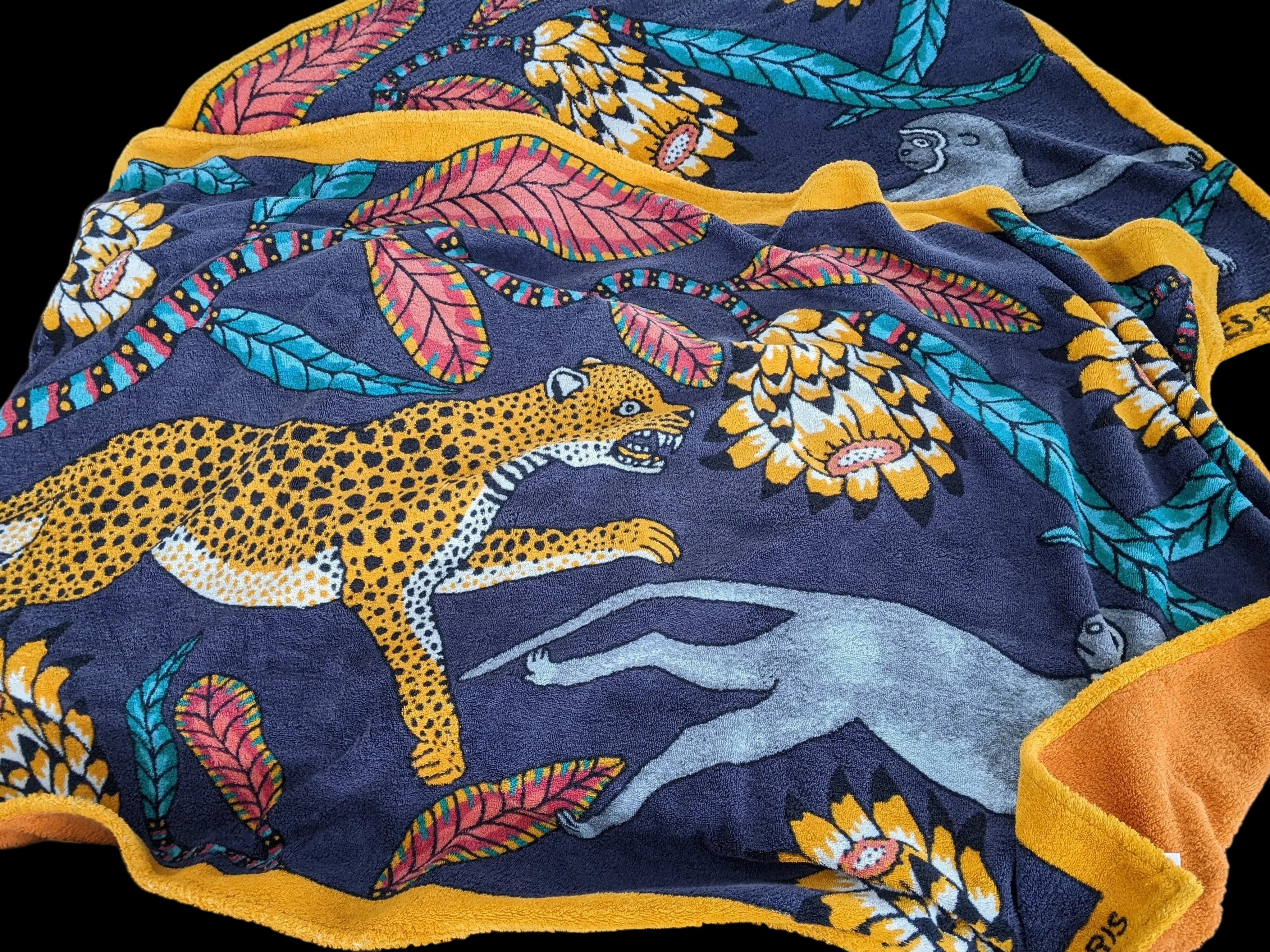 HERMES The Savana Dance by Ardmore Artists Beach Towel 150 x 90 cm