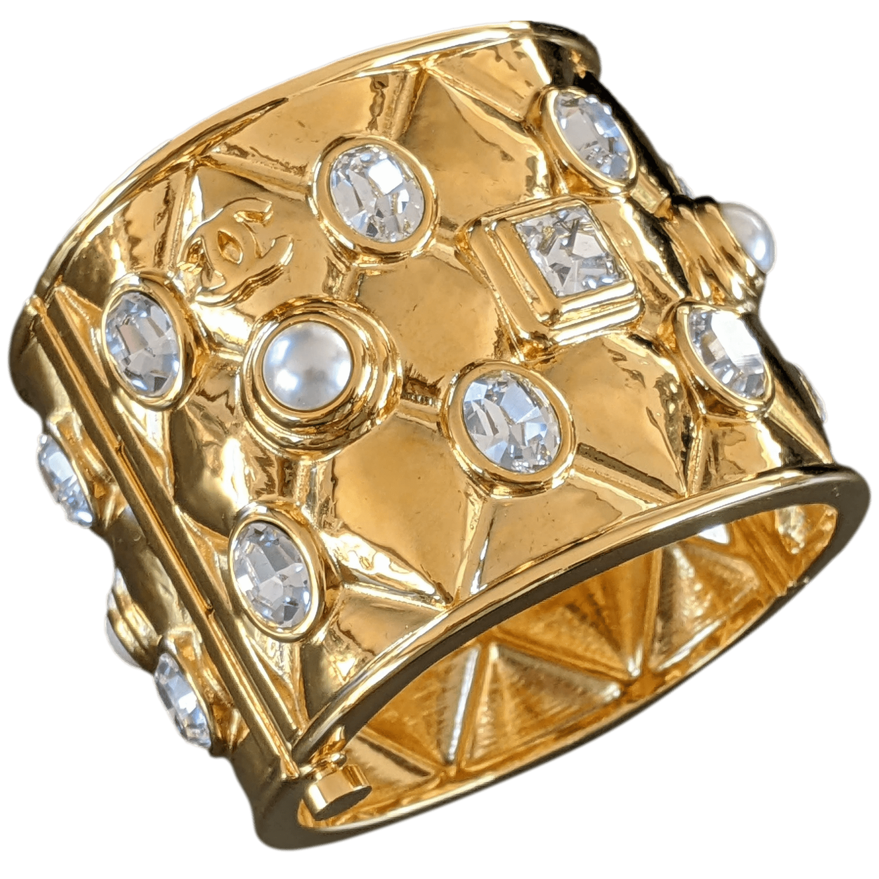 CHANEL G22 GRIPOIX Shiny Gold Quilted Crystal Pearl Manchette Bracelet Set in Box