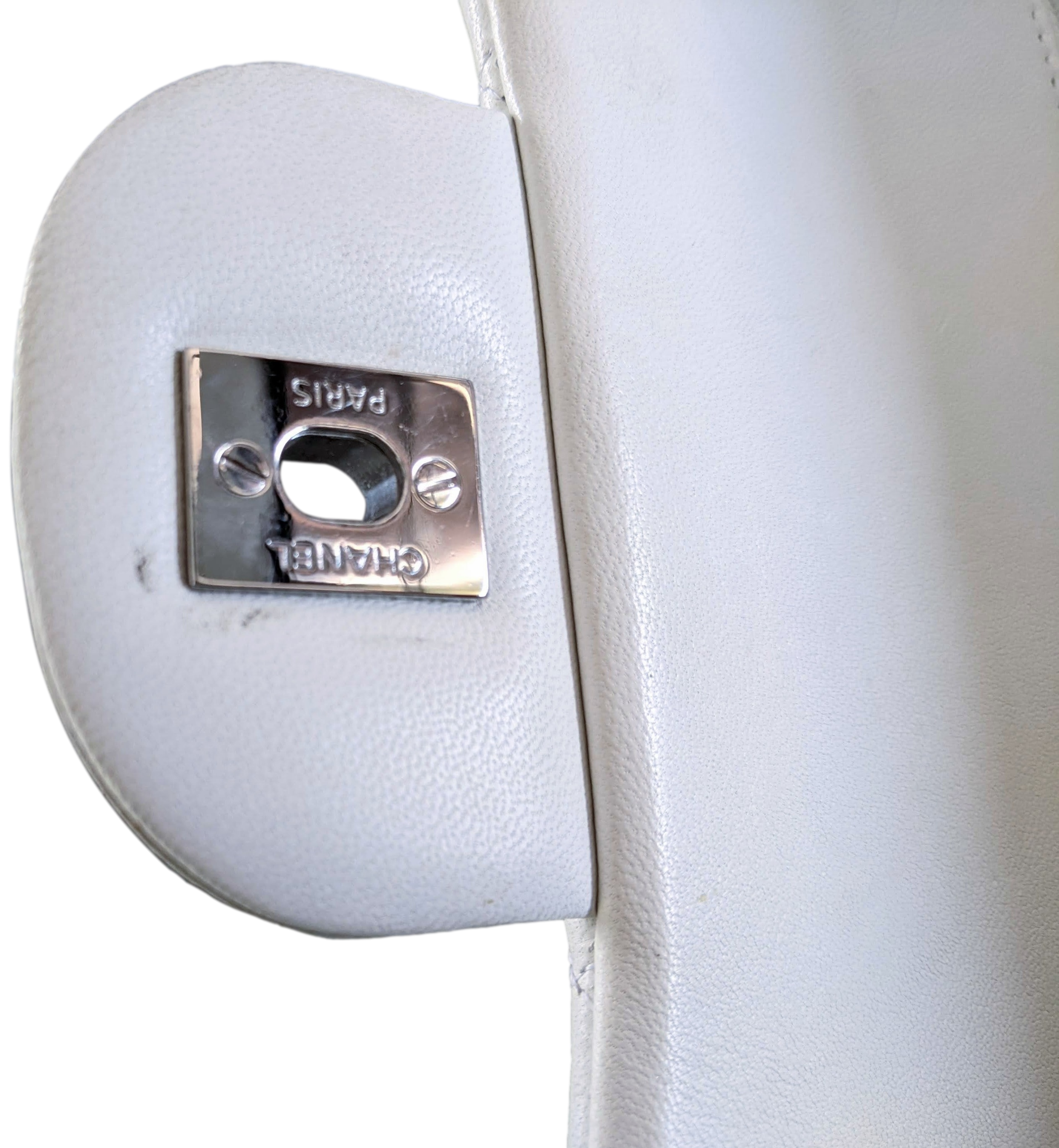 CHANEL TIMELESS CLASSIQUE JUMBO White Shoulder Bag PHW