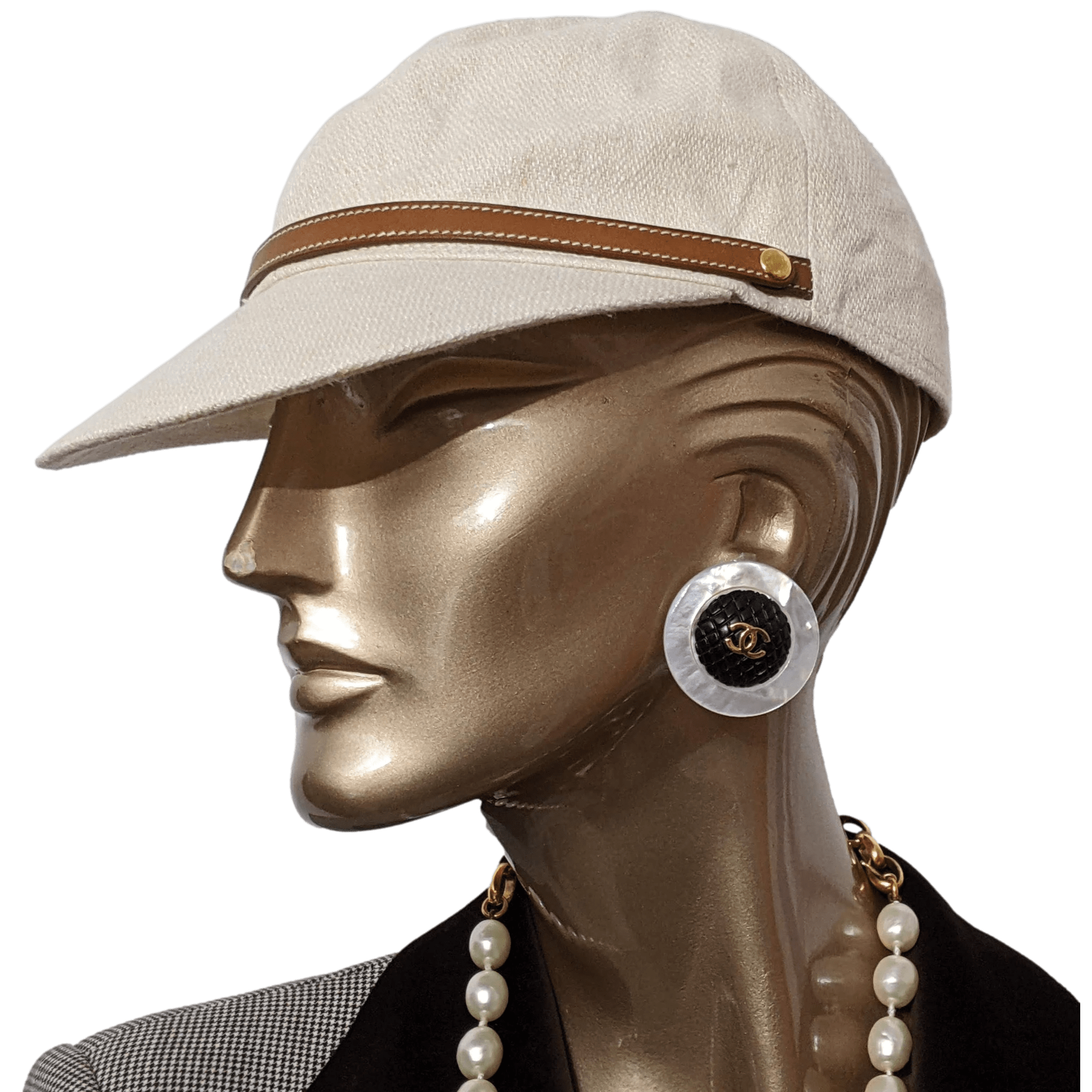 CHANEL Vintage Mother of Pearl Black Quilted CC Clip-On Earrings 4 cm