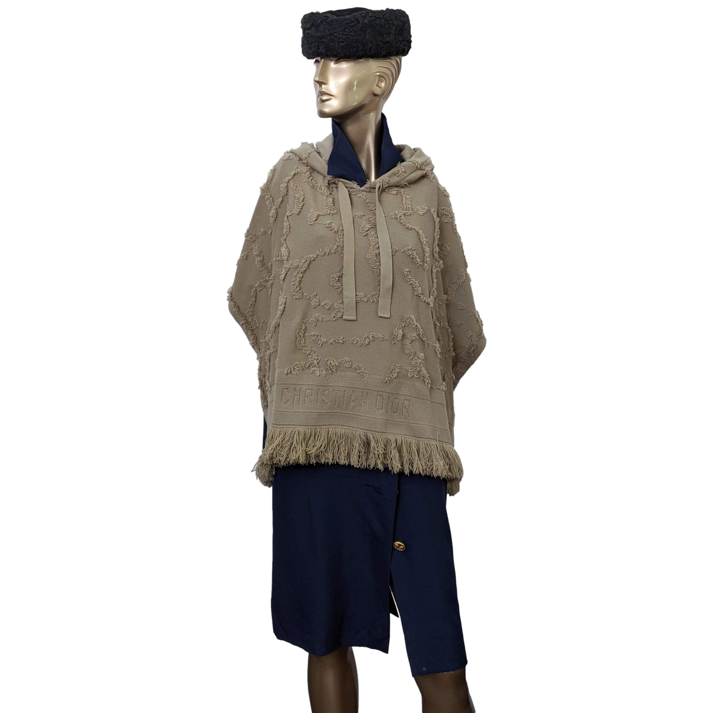 CHRISTIAN DIOR PONCHO 99% Fringed Cashmere SzS