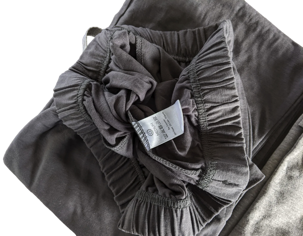 Emirates Men's Light Grey/Dark Grey First Class only Pijamas - Pijamas