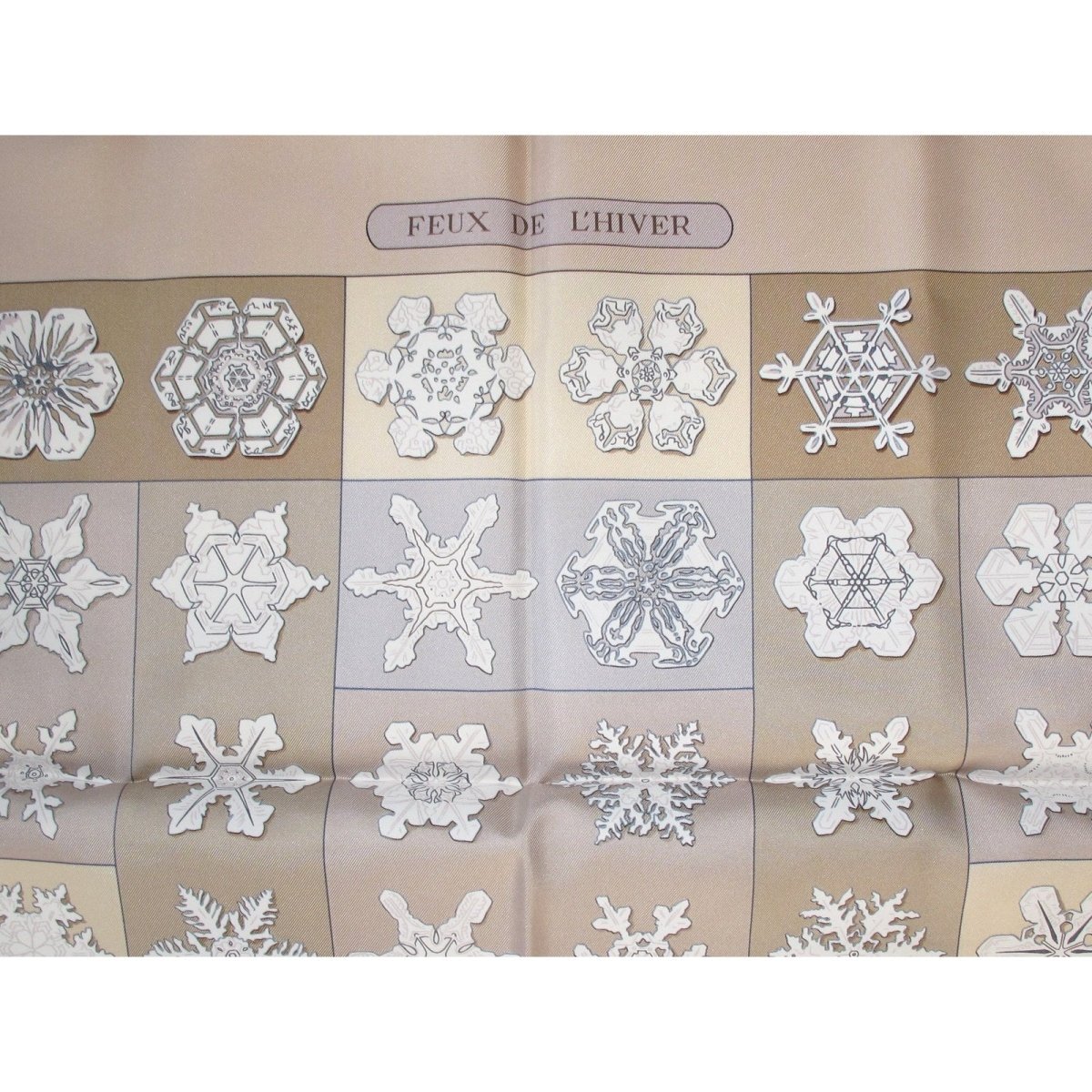 Hermes Feux de l'Hiver by Christiane Vauzelles Twill 90