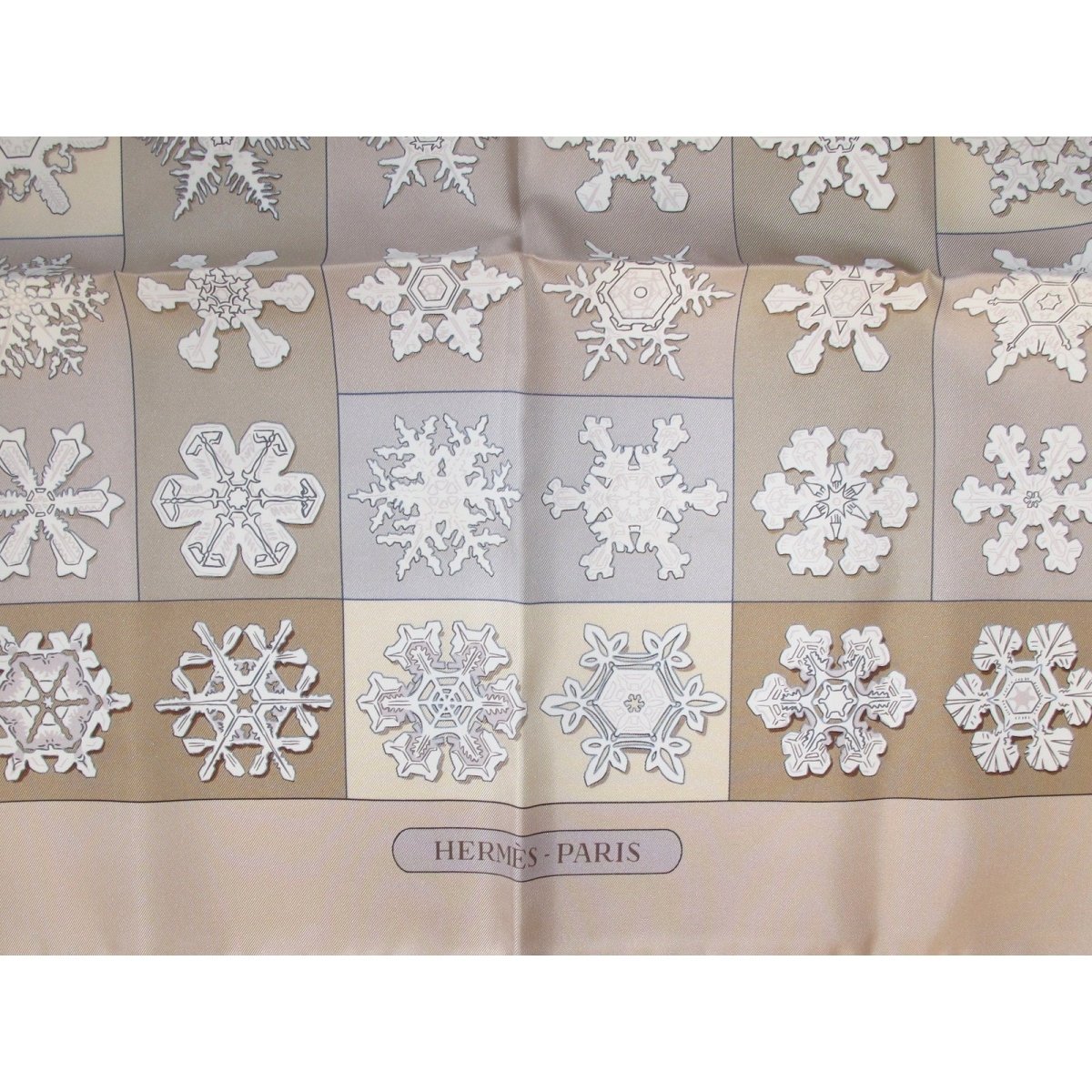 Hermes Feux de l'Hiver by Christiane Vauzelles Twill 90