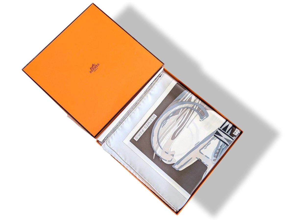 Hermes 2008 Beige/Etoupe Special Issue MONTE CARLO for SOCIETE DES BAINS DE MER by Joachim Metz Twill 90, Box!