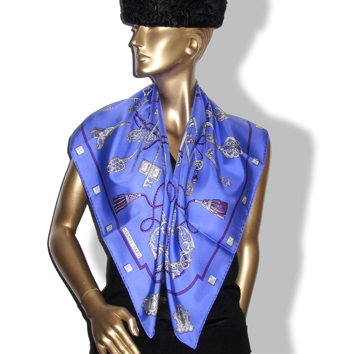 Hermes 2008 Violet/Mauve/Gris LES CLEFS by Caty Latham Twill scarf, New!