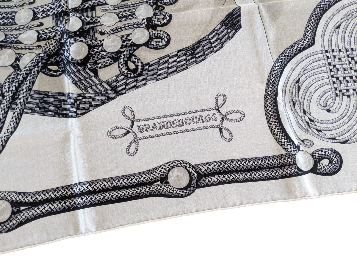 Hermes 2015 Blanc/Noir "Brandebourg" by Caty Latham Cashmere Shawl 140 x 140 cm