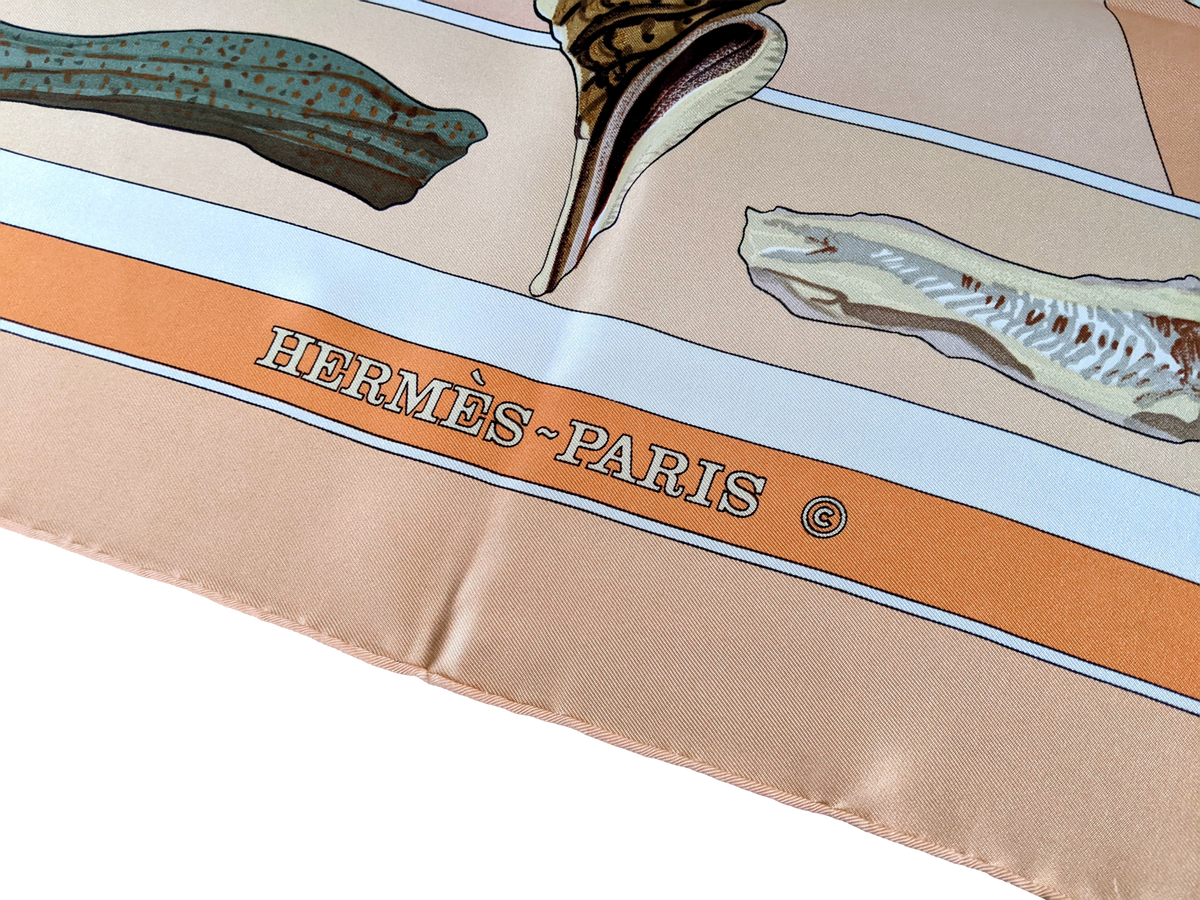 Produits Hermes 1980 Special Issue Abricot/Rose/Blanc " Geologie" by Loic Dubigeon Silk Twill 90cm with Blanc Matte Overlay