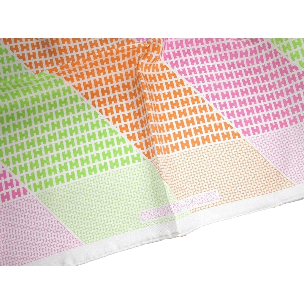 Hermes 2005 Rose/Green/Orange H en Biais Twill 90cm