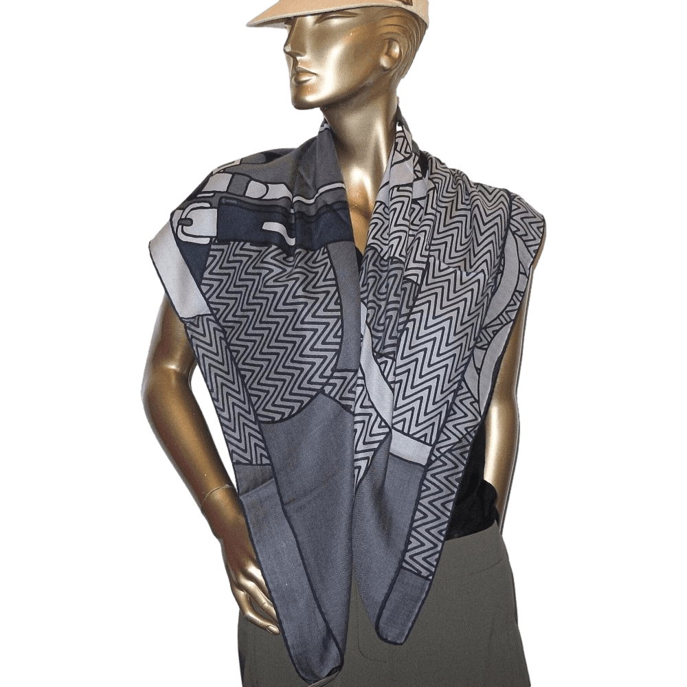 Hermes Men's Grey/Navy HARNAIS DE CABRIOLET 70% Cashmere Carre H 100 cm