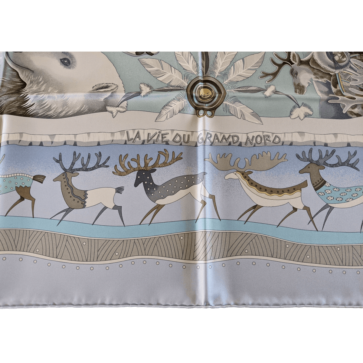 HERMES LA VIE DU GRAND NORD Twill Silk Carre 90 x 90 cm,