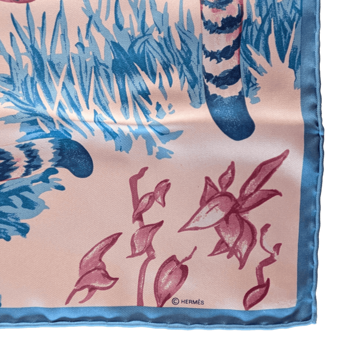 HERMES Les Tigreaux Robert Dallet Silk Gavroche 45 Pale Pink Blue New Box Rare