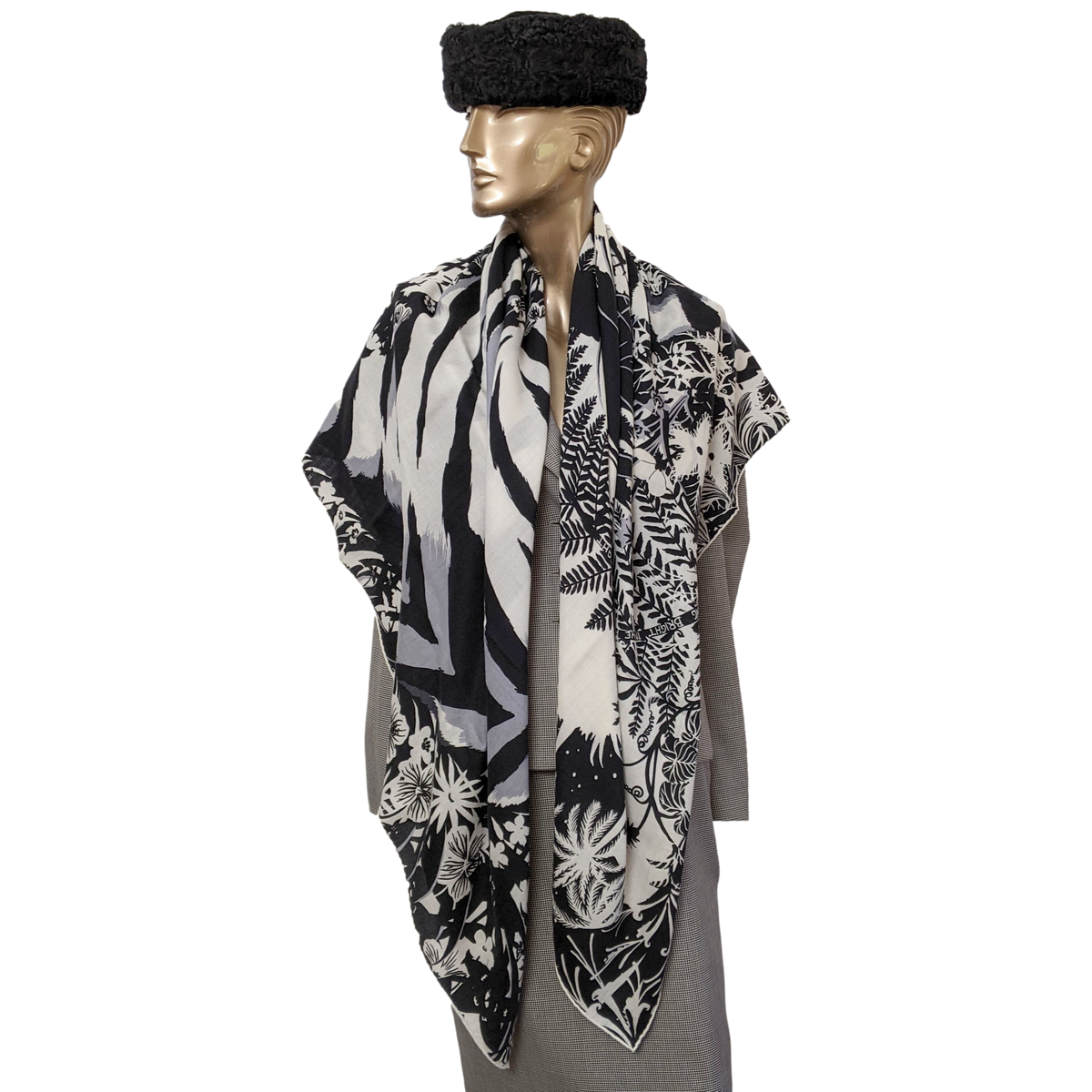Hermes 2015 Noir/Blanc B/W "Tyger Tyger" by Alice Shirley Cashmere Shawl 140 x 140 cm