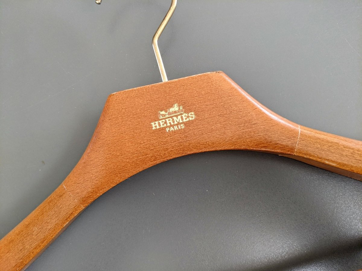 Hermes Wooden Clothing Hanger with Trouser Bar 38 cm - poupishop