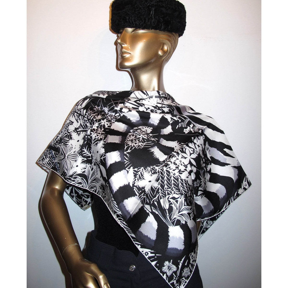 Hermes 2015 Black & White Tyger Tyger Twill 90, New! - poupishop