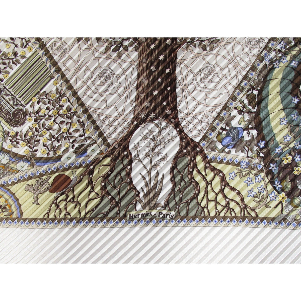 Hermes Axis Mundi by Christine Henry Pleated Plisse Twill 90