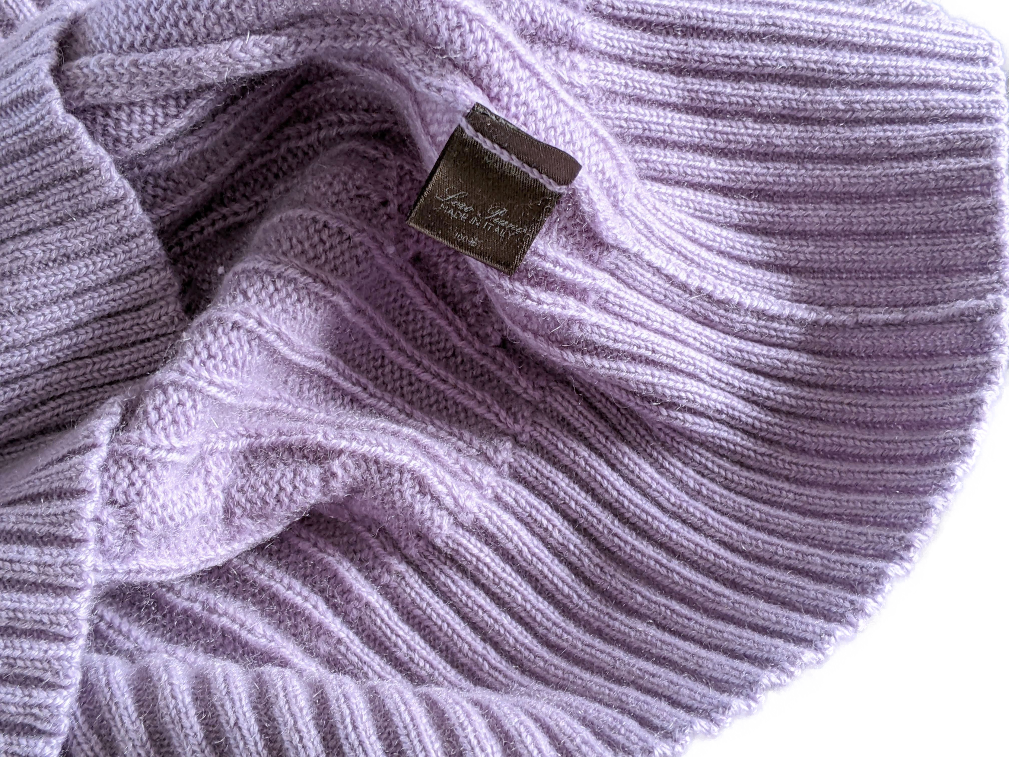 Produits Loro Piana Men's Mauve 100% Cashmere Cable Knit V-Neck Sweater Sz56