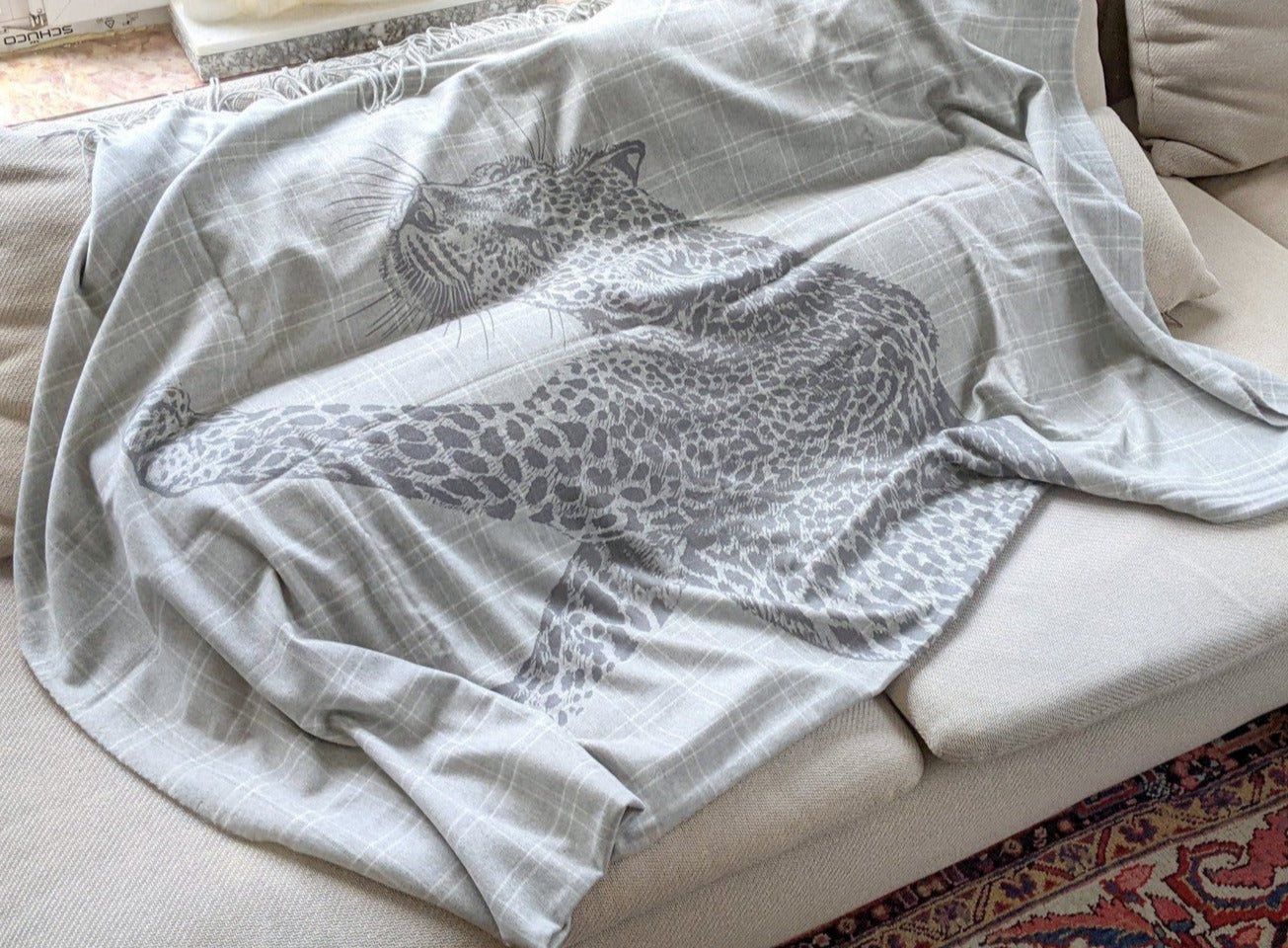 Hermes Gris/Blanc 100% Cashmere LEOSQUARE Throw Paid Blanket 88" x 59", So Chic! - poupishop