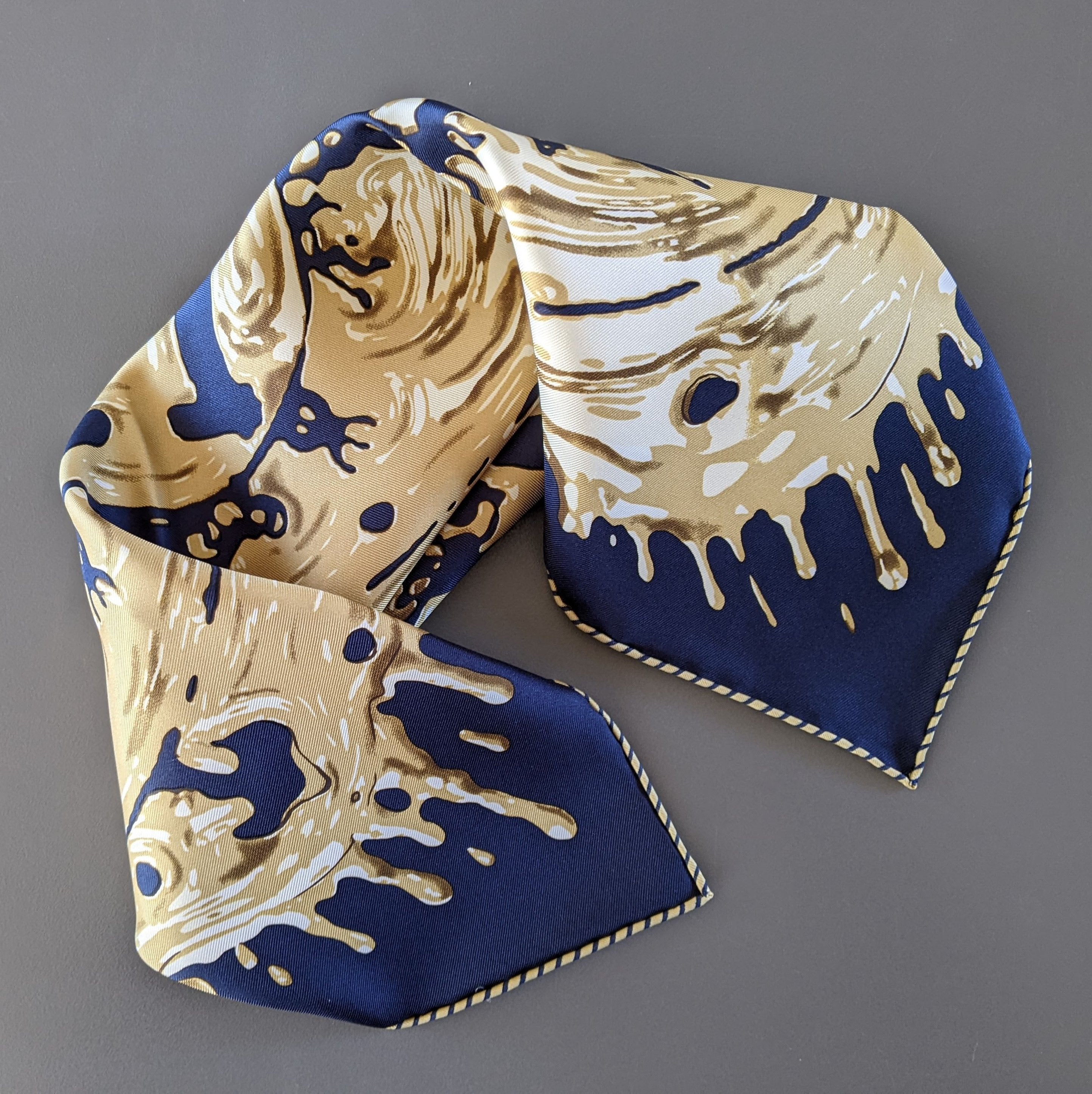 HERMES Bleu Noir/Bronze "Peinture Fraiche" Gavroche Twll Silk 45 cm BNWTIB!