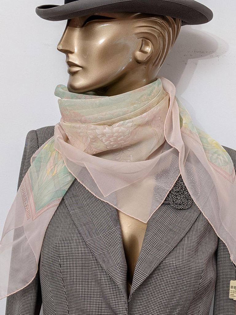 Hermes Rose Pale/Sable/Vert Jade The garden of Claude Monet GIVERNY Blanc Matt Overprint Mousseline 90cm x 90cm cm NWT!