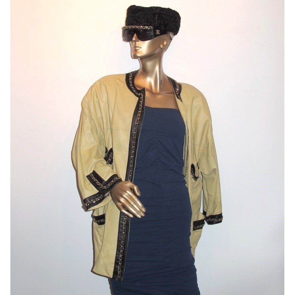 Chanel 1980s Beige/Black Interlocking Chain Loose Jacket SzM/L - poupishop