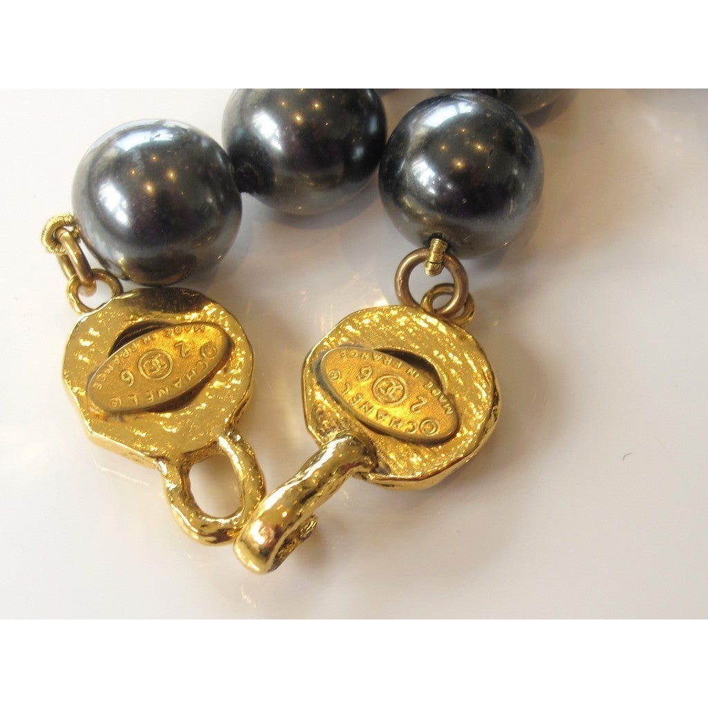 Chanel 1991/92 Victoire de Castellance Grey Pearls Long Sautoir Gripoix, Box! - poupishop
