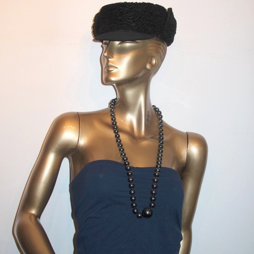 Chanel 1991/92 Victoire de Castellance Grey Pearls Long Sautoir Gripoix, Box! - poupishop