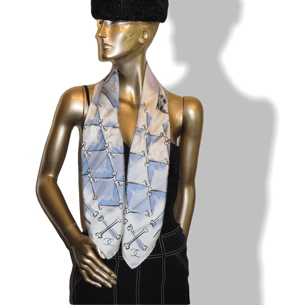 Chanel 2009 Limited Edt 1000 Ex. Musee Maillol Vanities Skull by Karl Lagerfeld Silk Scarf 90cmcm, NIB! - poupishop