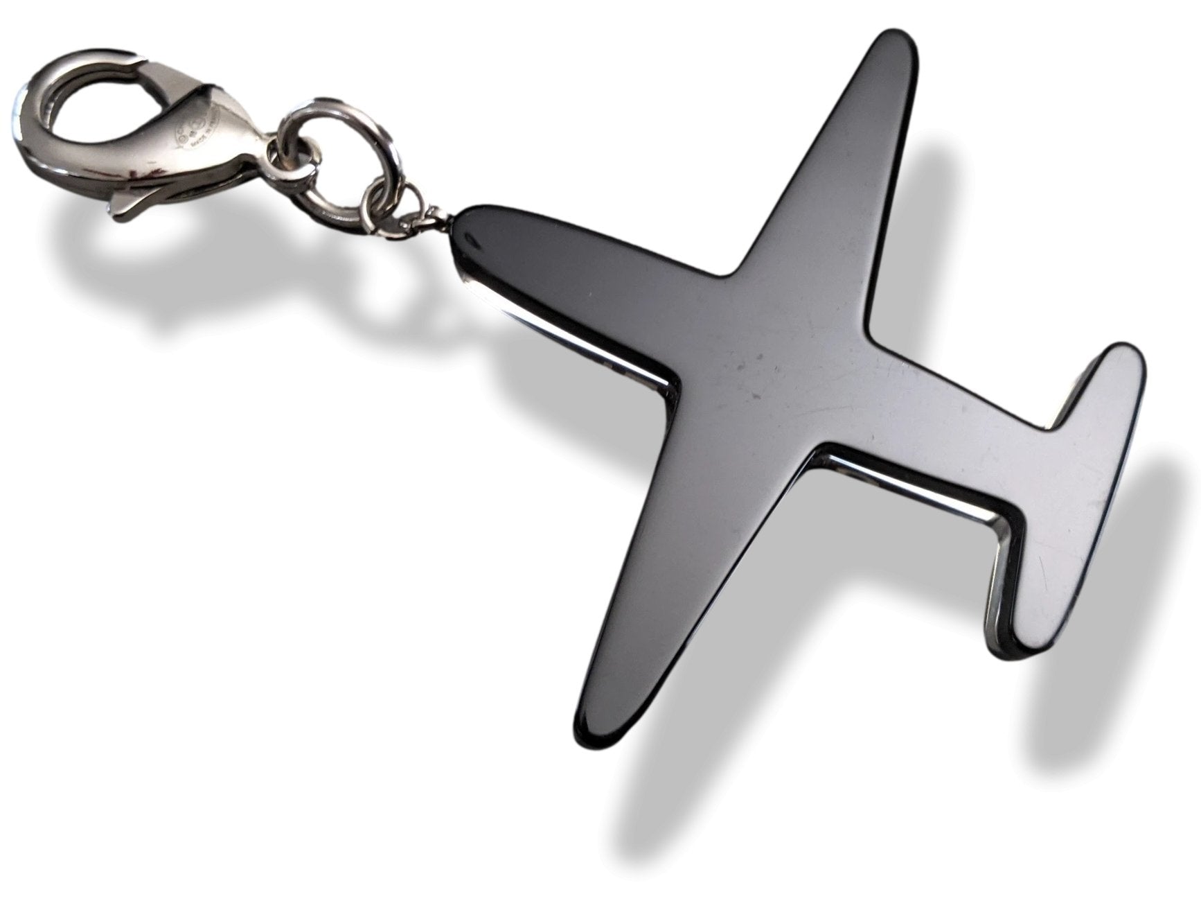 Chanel 2016 Blue/White/Red Resin Striped Airplane Keychain KeyRing, New! - poupishop