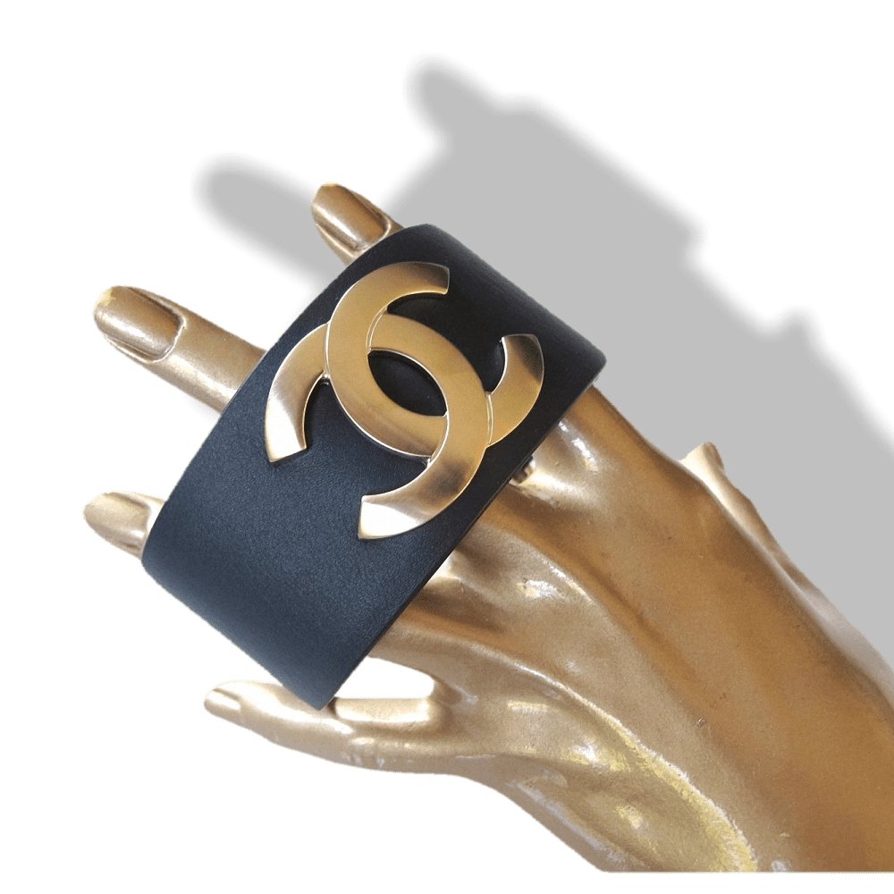 Chanel Exclusive Edition Decembre 2017 Aged Gold Logo Leather Manchette Bracelet, NIB! - poupishop