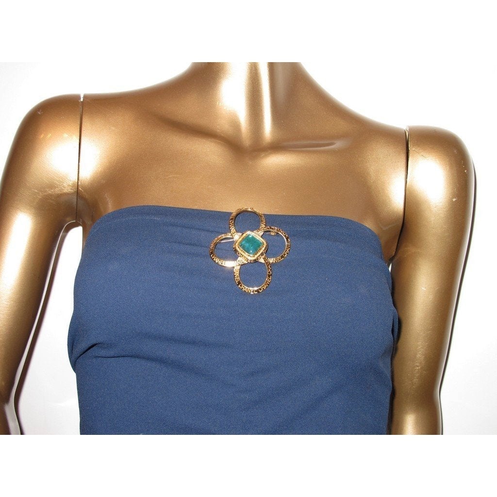 Chanel SS 1996 Clover Poured Glass Gripoix Pendant Brooch - poupishop