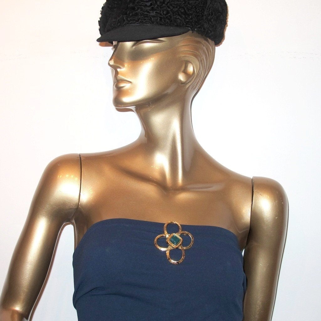 Chanel SS 1996 Clover Poured Glass Gripoix Pendant Brooch - poupishop