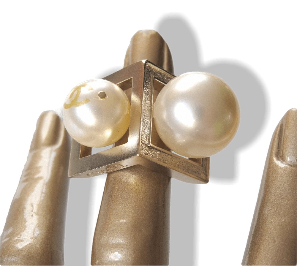 Chanel SS 2014 Permabrass Double Big Pearls Oversized Ring, NWT! - poupishop