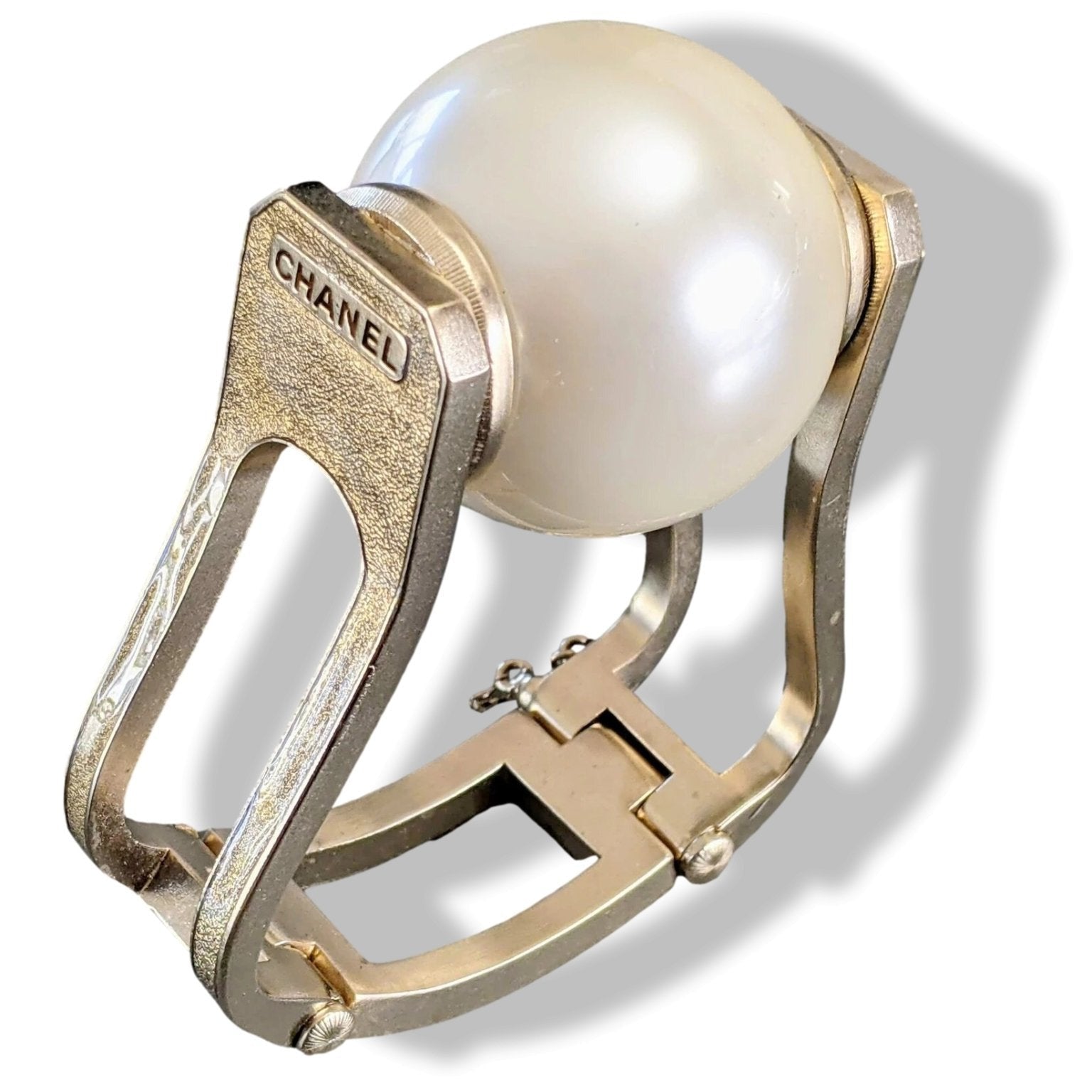 Chanel SS014 Enamel Metal Huge Pearl Manchette Bracelet, Very Impressive in Box! - poupishop