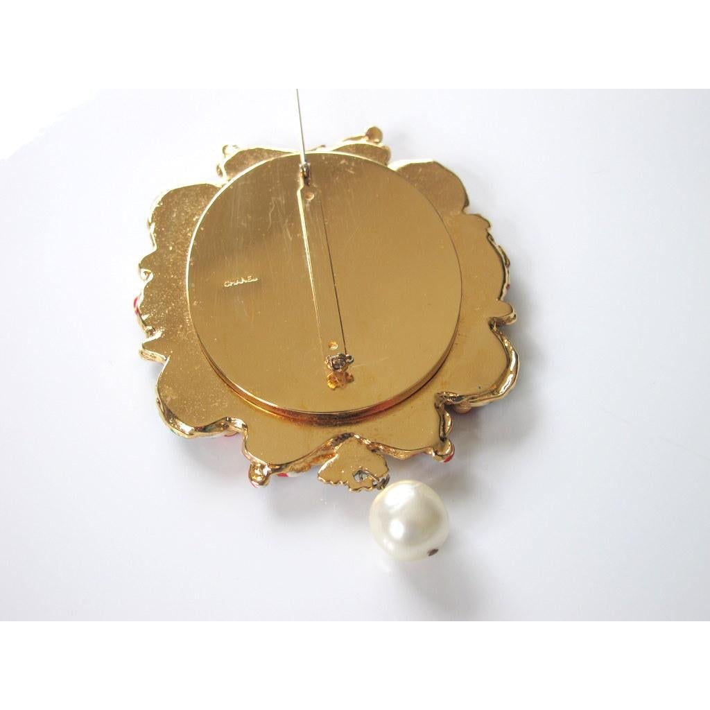 Chanel Vintage 1960s Huge Enamel Pendant/Locket Brooch, Very Impressive! - poupishop