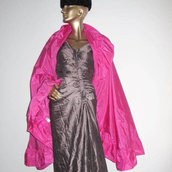 Christian Dior Boutique Rose Tyrien Huge Satin Opera Cape, New! - poupishop