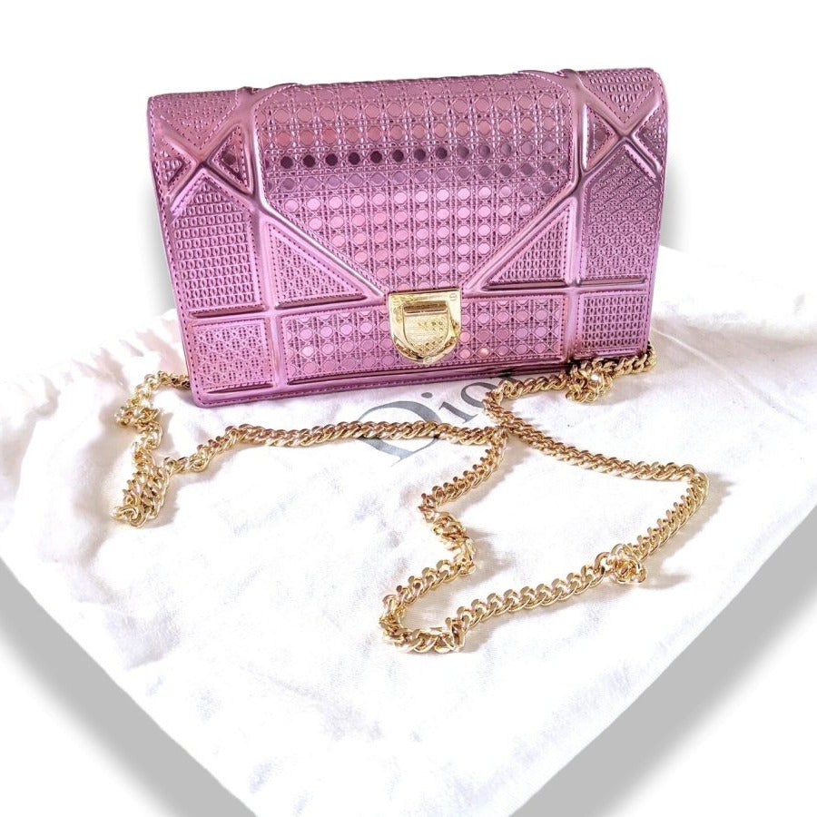 Christian Dior Pink Metallic Calfskin Micro-Cannage DIORAMA POUCH 19 cm Pochette Flap Bag WOC, New! - poupishop