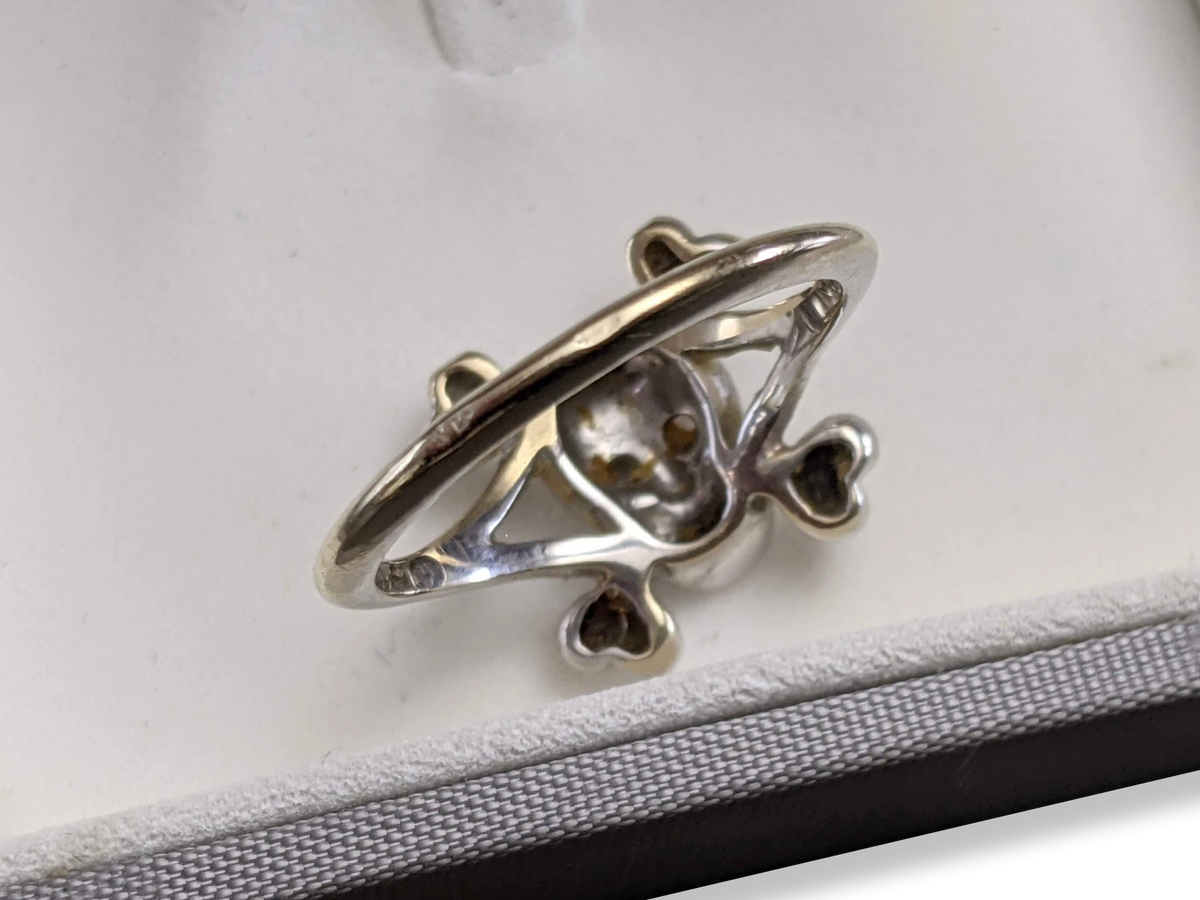 Christian Dior Joaillerie White Gold Bague La fiancee du Pirate Skull Rock Ring 52, Box!