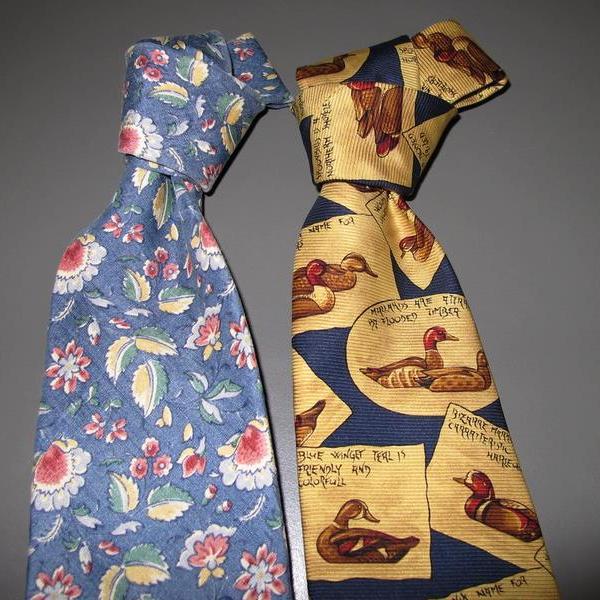 Faconnable silk hot tie