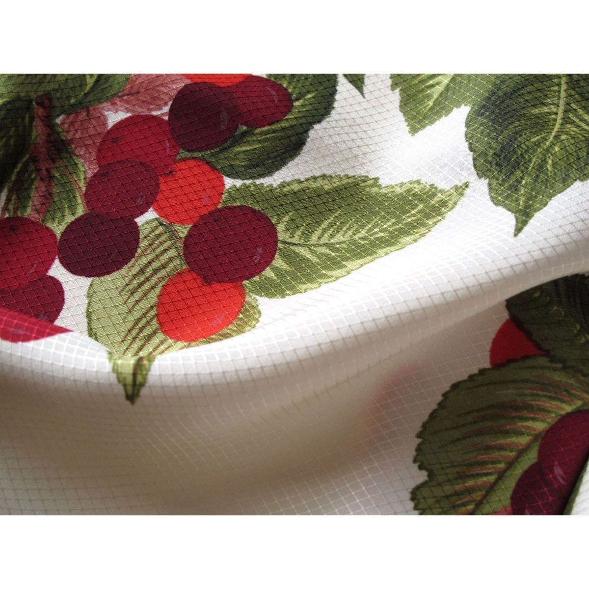 Hermes 1962 Gold White Les Cerises Jacquard Twill Silk 90, Rare! - poupishop
