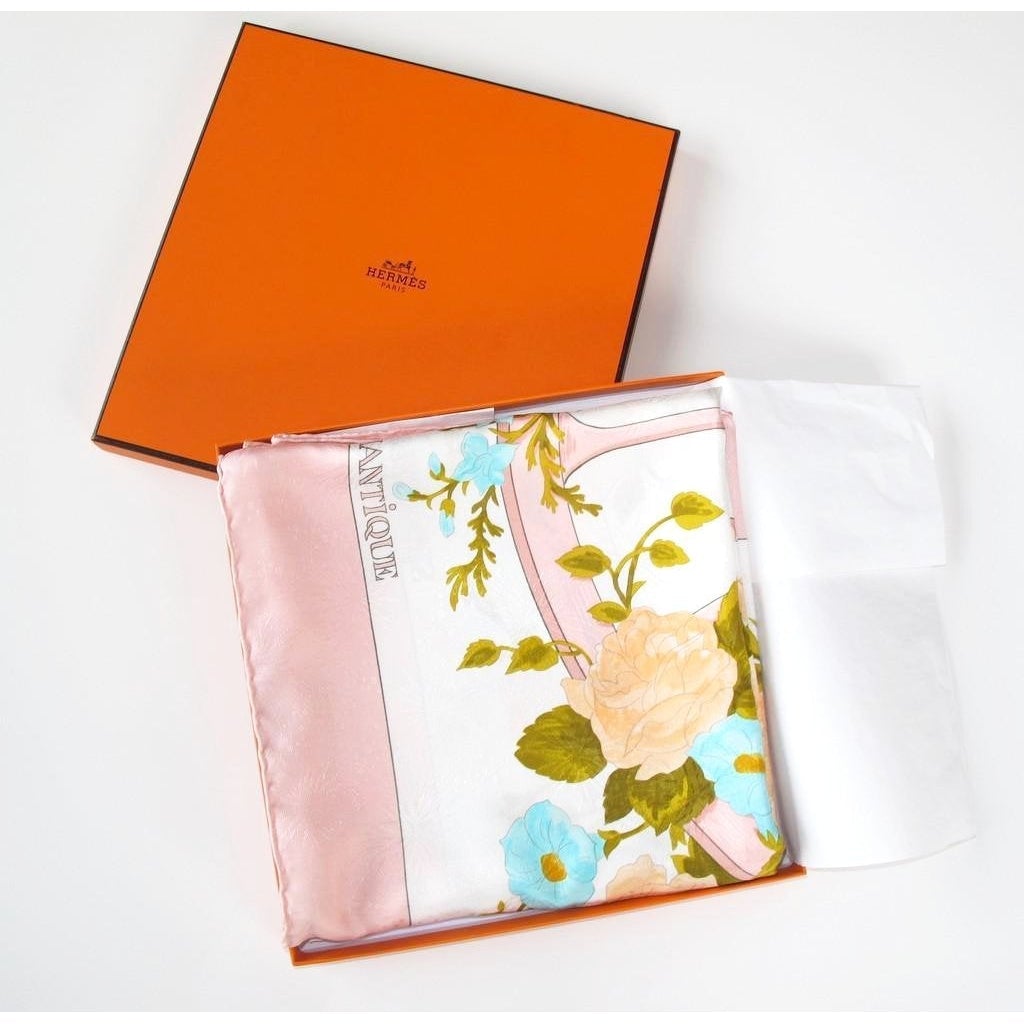 Hermes 1973 Romantique Jacquard Twill 90 New in Box!