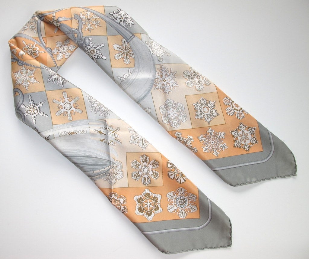 Hermes 1981 Grey Orange Carillons d'Hiver Twill 90