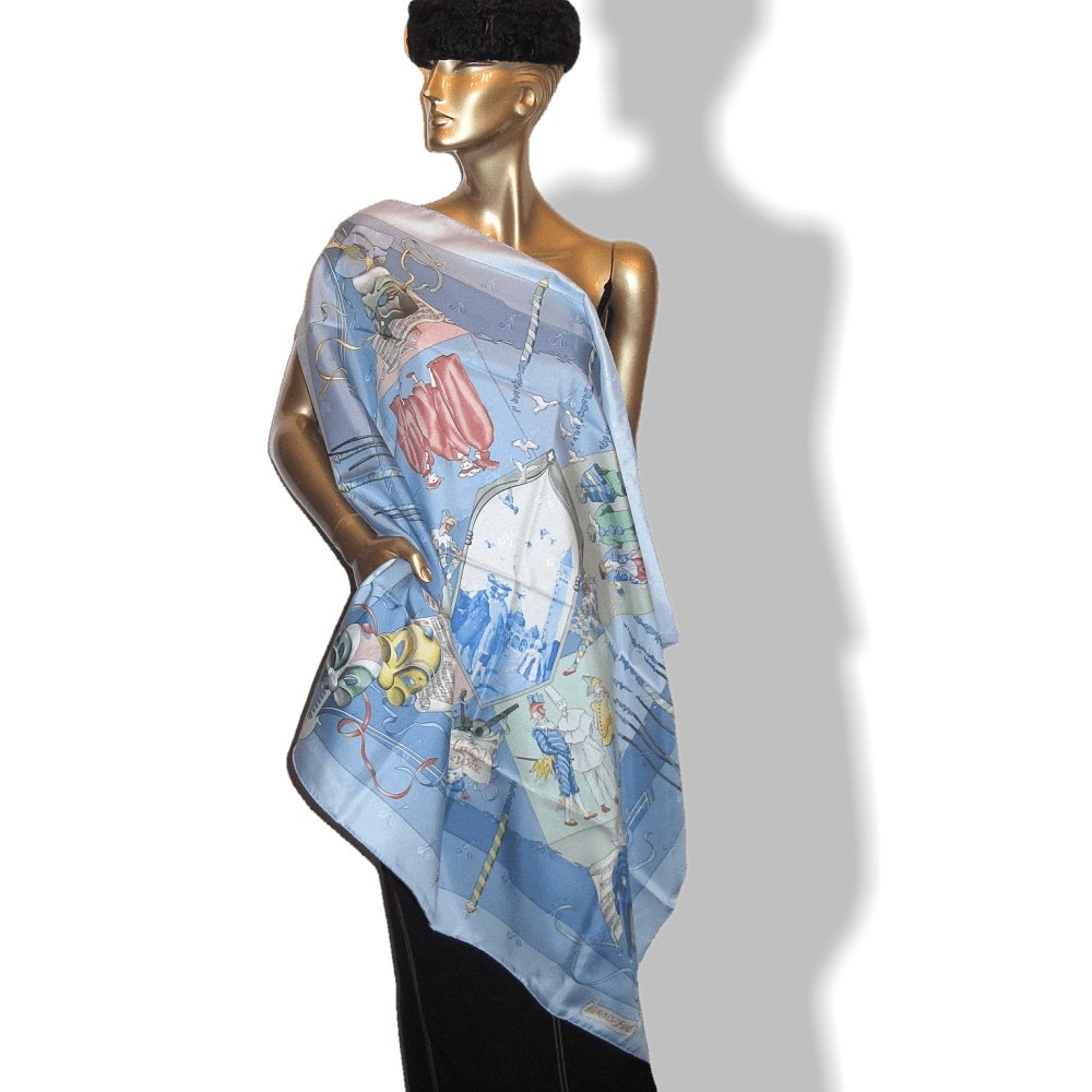Hermes Le Carnaval de Venise Jacquard Weave of Mandolins Twill 90