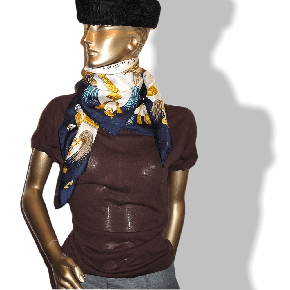 Hermes Plumes et Grelots by Julia Abadie Jacquard of Holly Silk Twill 90