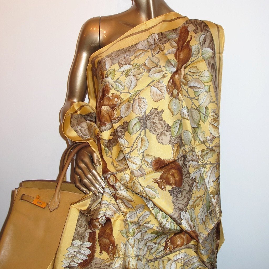 Hermes 1997 Banane Olive Casse Noisette Twill 90 New!
