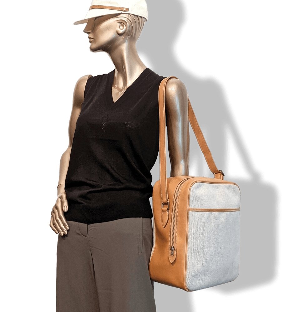 Hermes 1997 Natural Canvas and Leather VICTORIA CROSSBODY Travel Week-end Train Bag, Superb condition in Dustbag! - poupishop